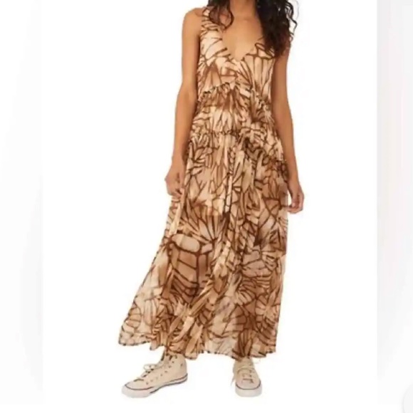 Free People Dresses & Skirts - Free People NWT Julianna Sleeveless Flowy Maxi Dress Size - Small